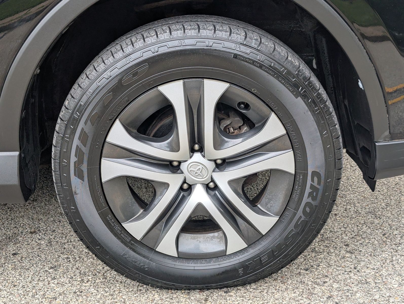 2017 Toyota RAV4 16