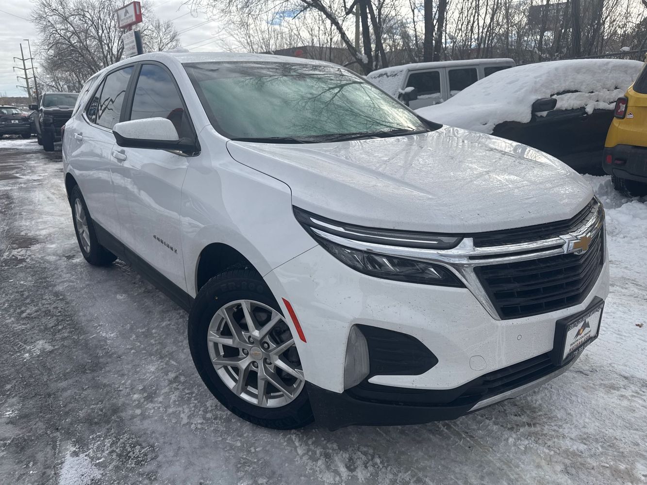 2022 Chevrolet Equinox LT's photo