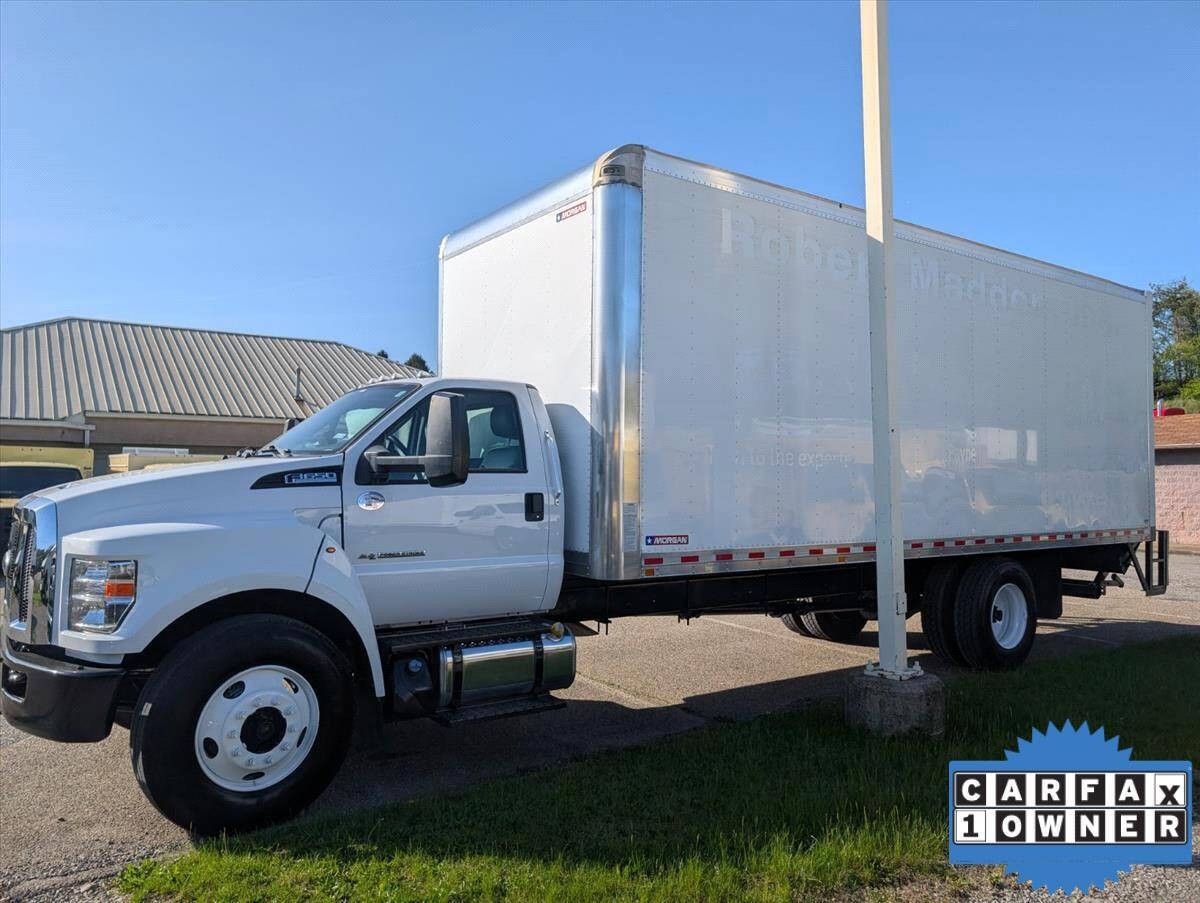 2021 Ford F-650 Super Duty 10
