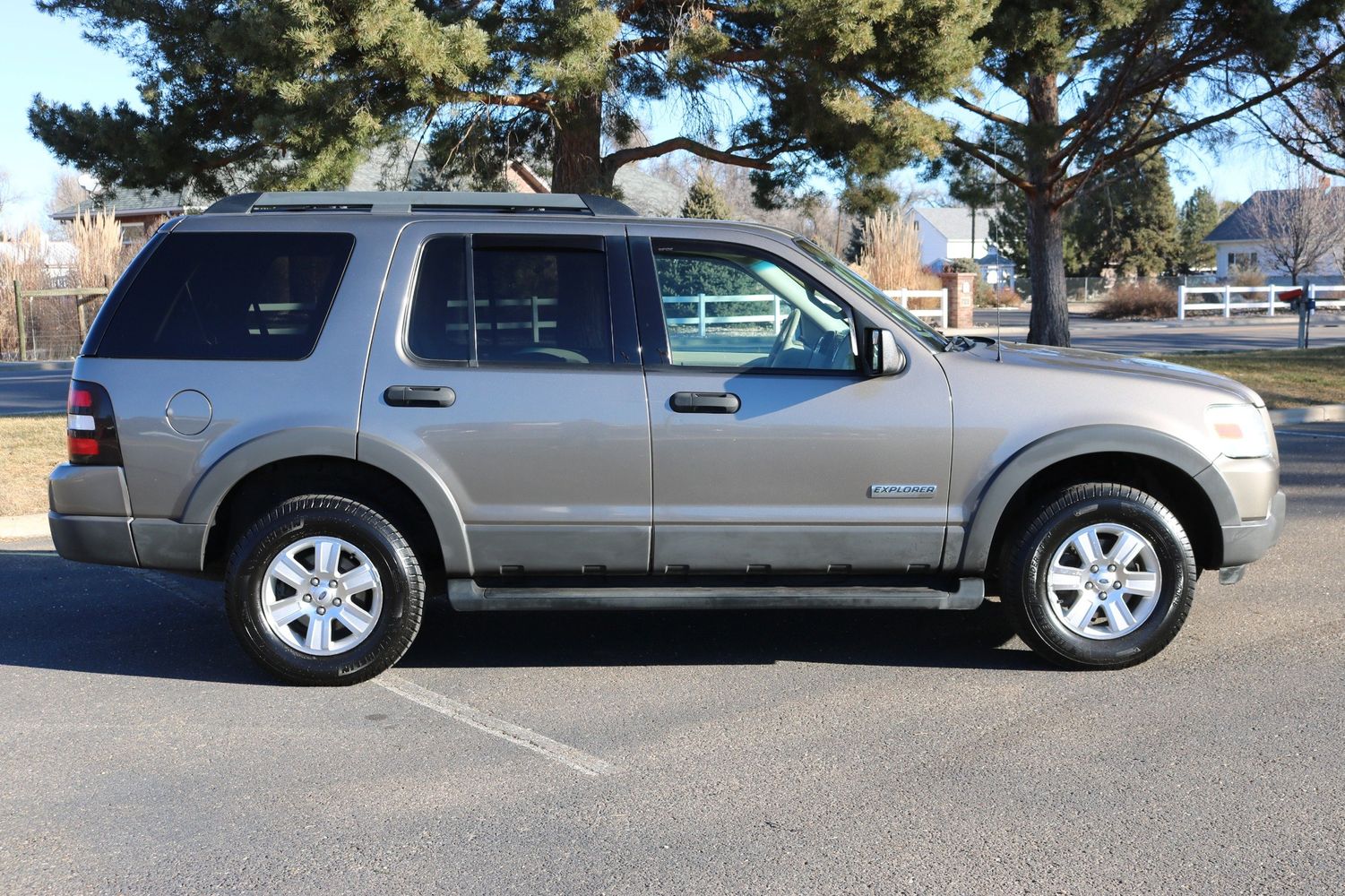 2006 Ford Explorer XLT | Victory Motors of Colorado