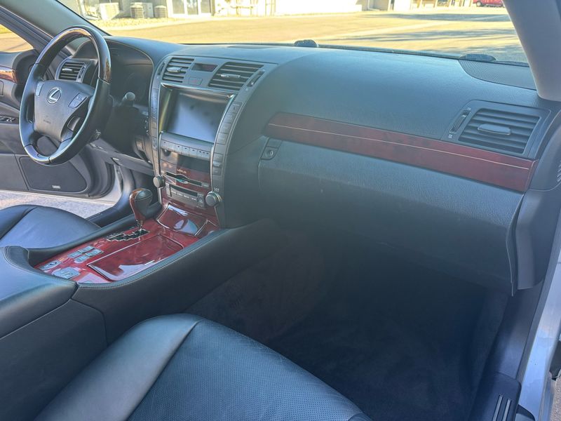 2009 Lexus LS 460 | Victory Motors of Colorado