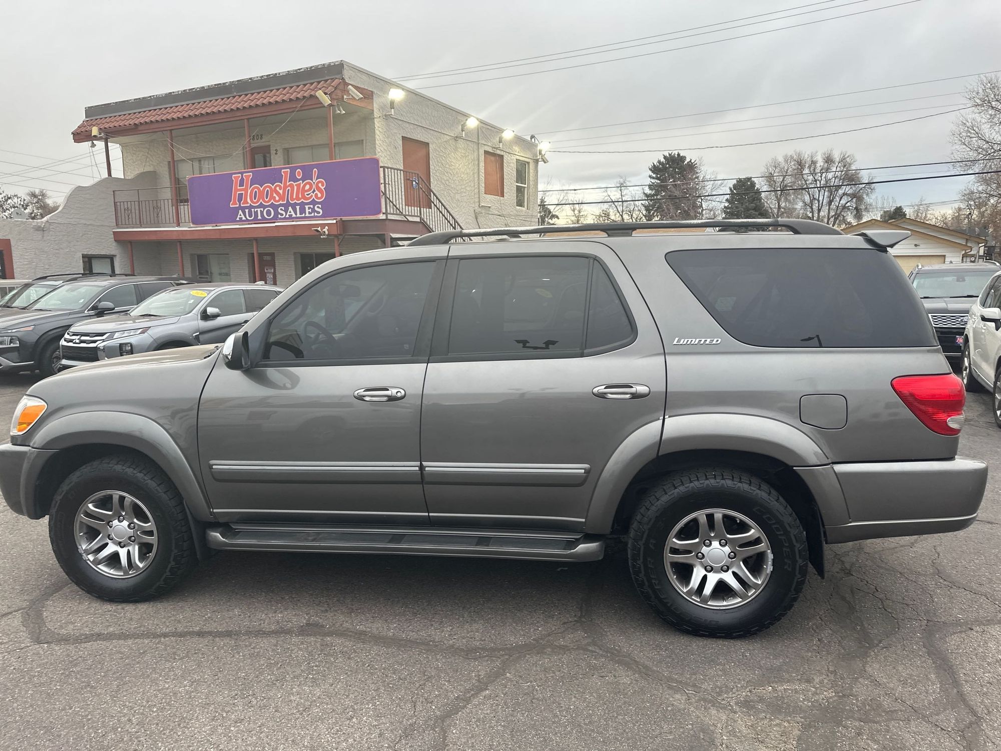 2007 Toyota Sequoia Limited photo 7