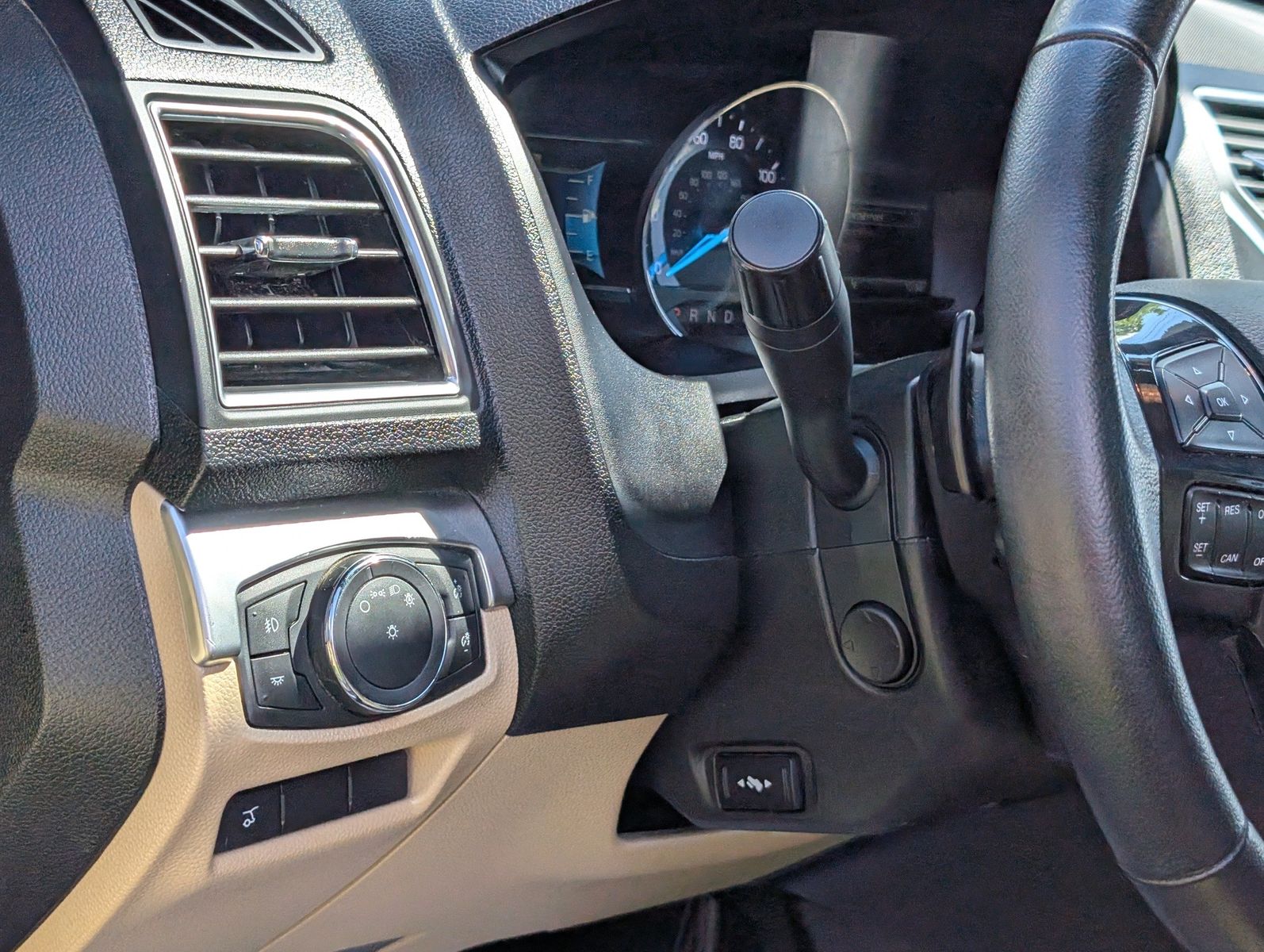 2017 Ford Explorer 49
