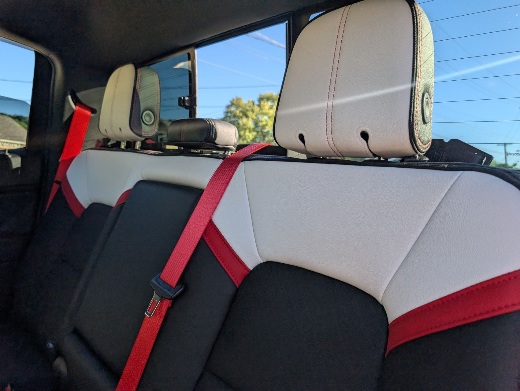 2025 GMC Canyon 82