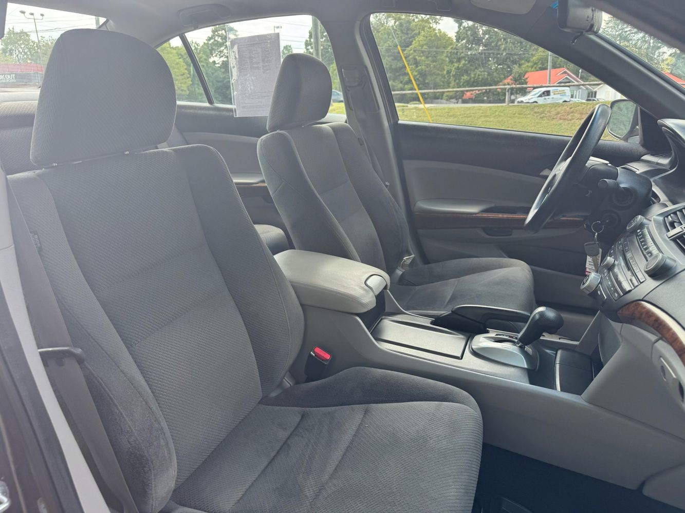 2011 Honda Accord EX photo 14