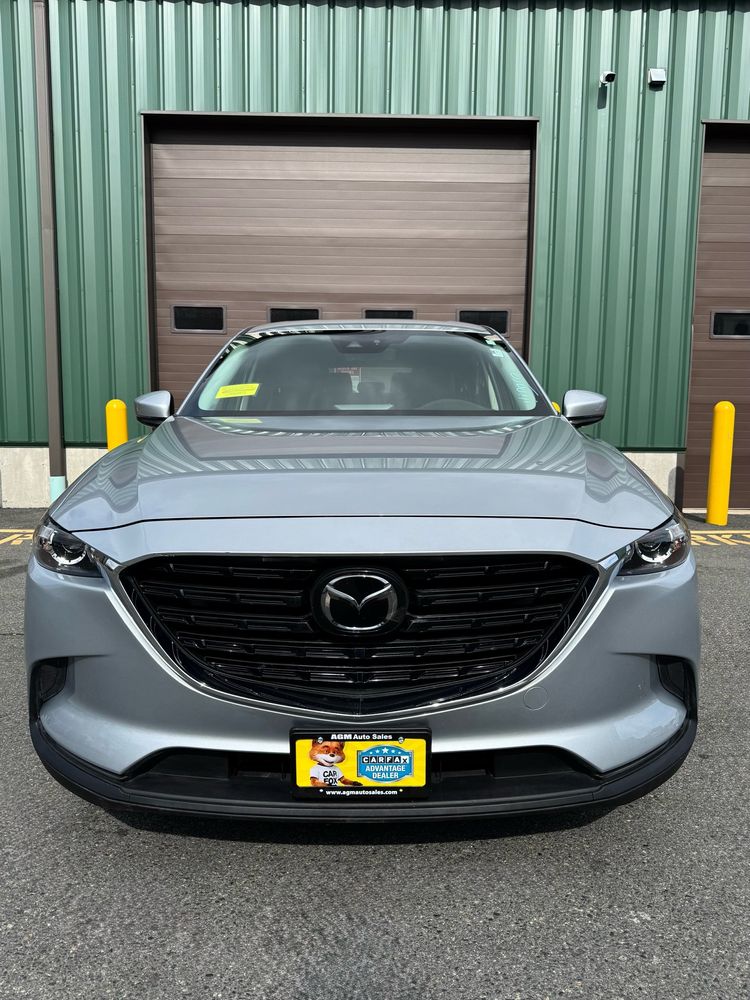2023 Mazda CX-9 Touring photo 2