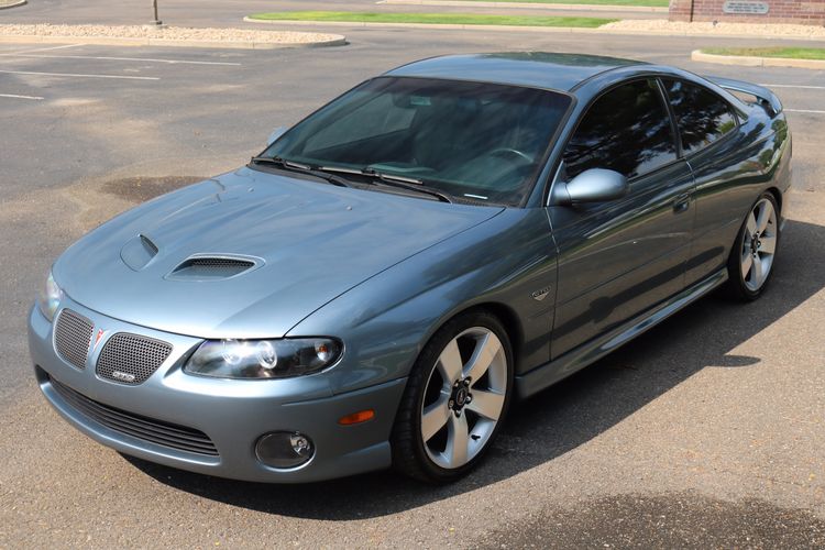 2006 Pontiac GTO 6.0 V8 | Victory Motors of Colorado