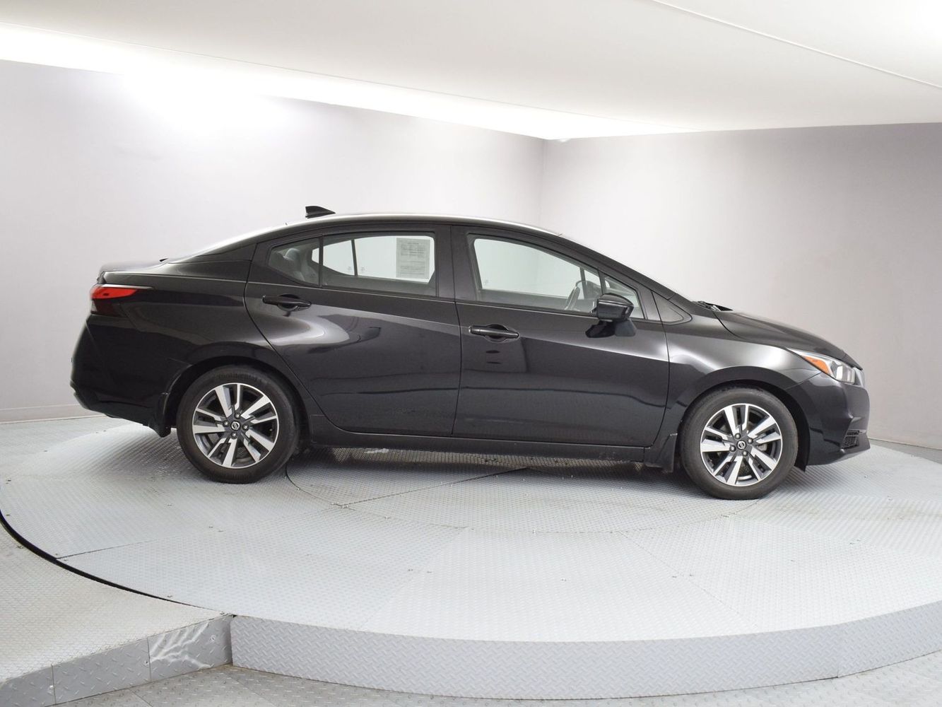 2020 Nissan Versa Sedan SV