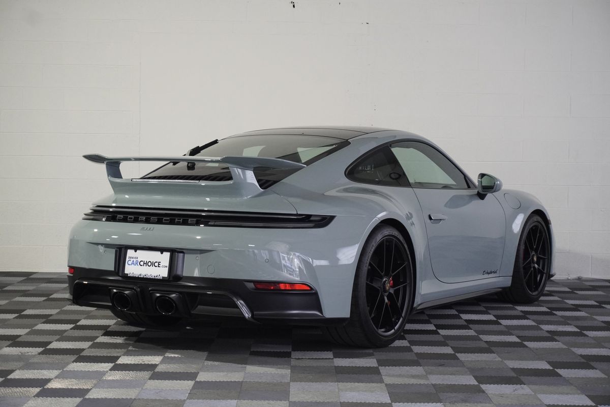 2026 Porsche 911 Carrera GTS