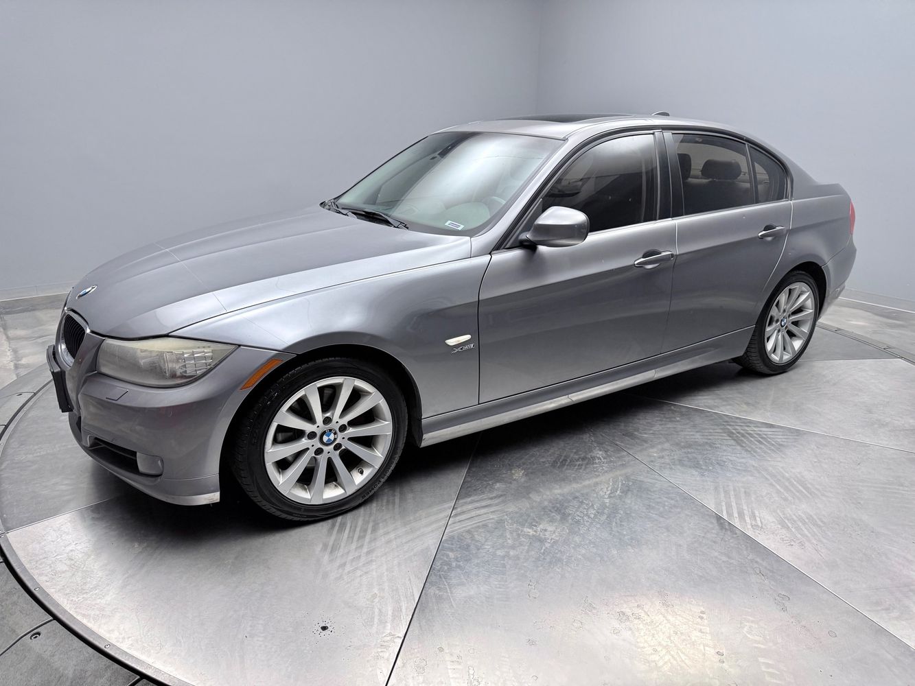 2011 BMW 3 Series 328i xDrive Sedan's photo