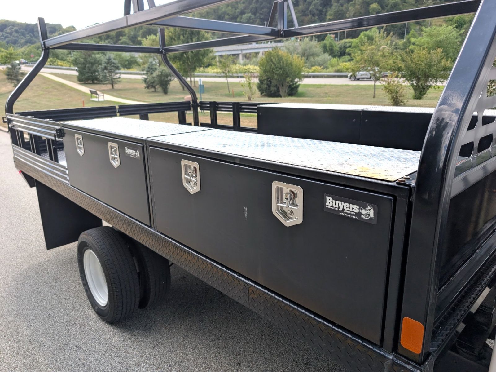 2019 Ford E-450 Cutaway 8