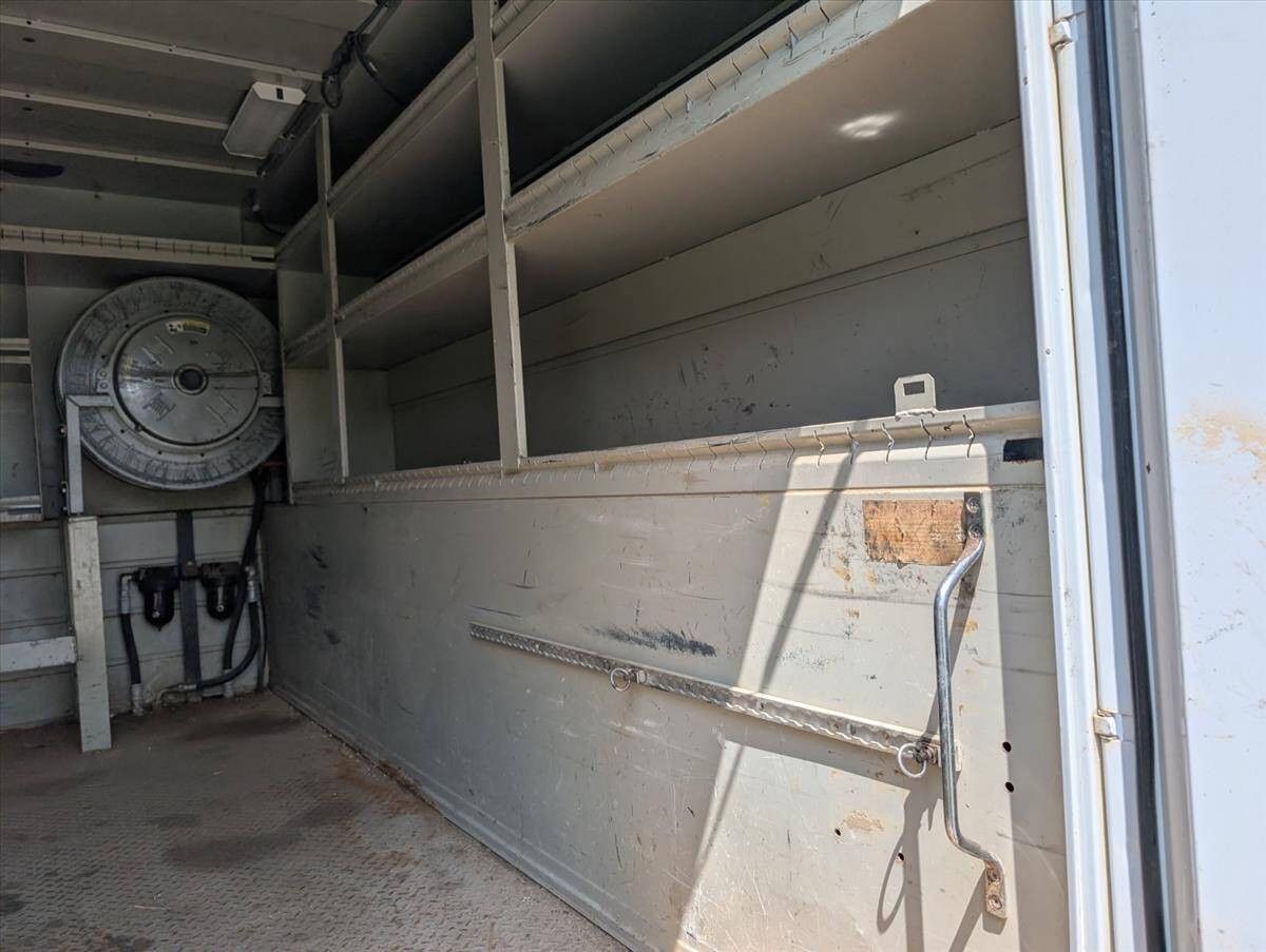 2011 Ford F-550 Super Duty 59