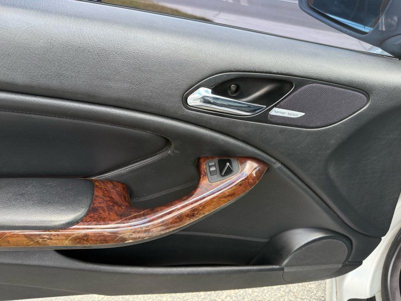 2006 BMW 3 Series 330i - Photo 16