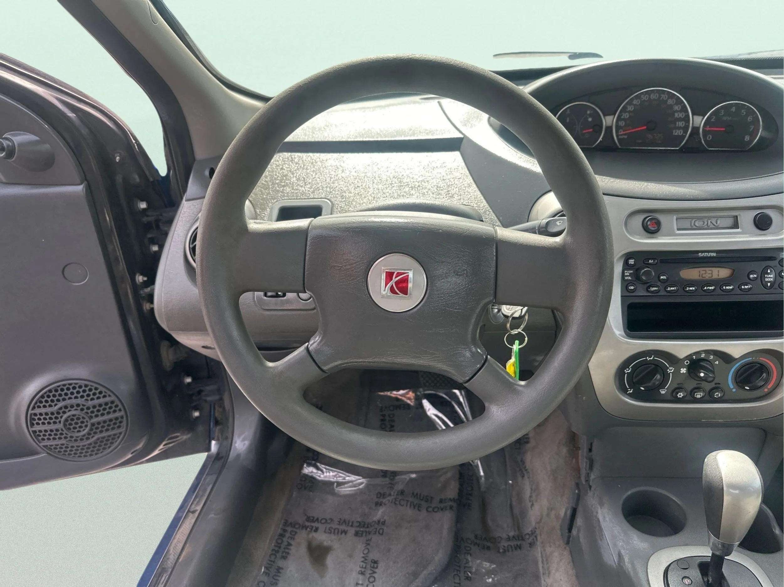 2005 Saturn ION 2 - Photo 17