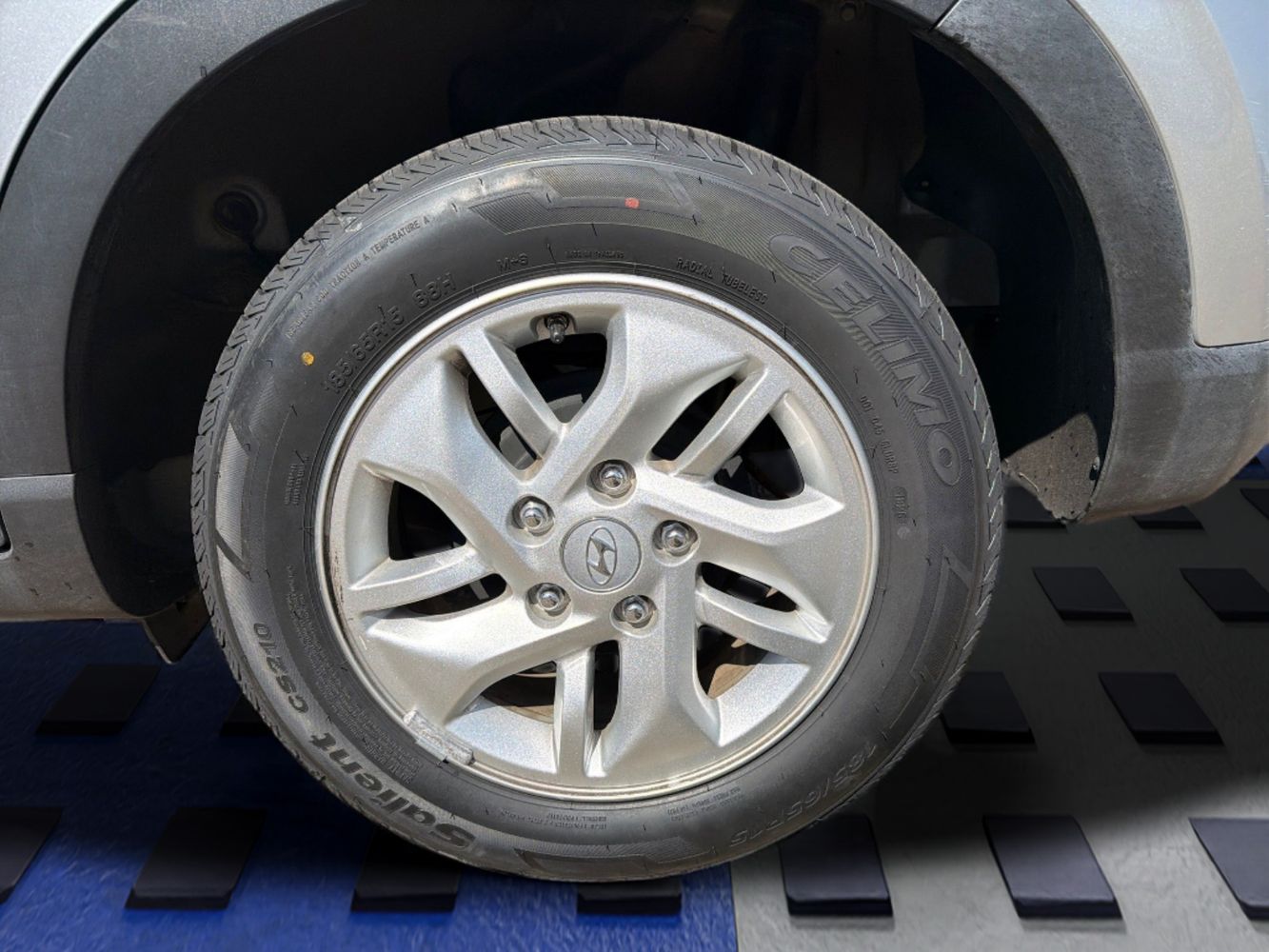 2024 Hyundai Venue SE - Photo 24