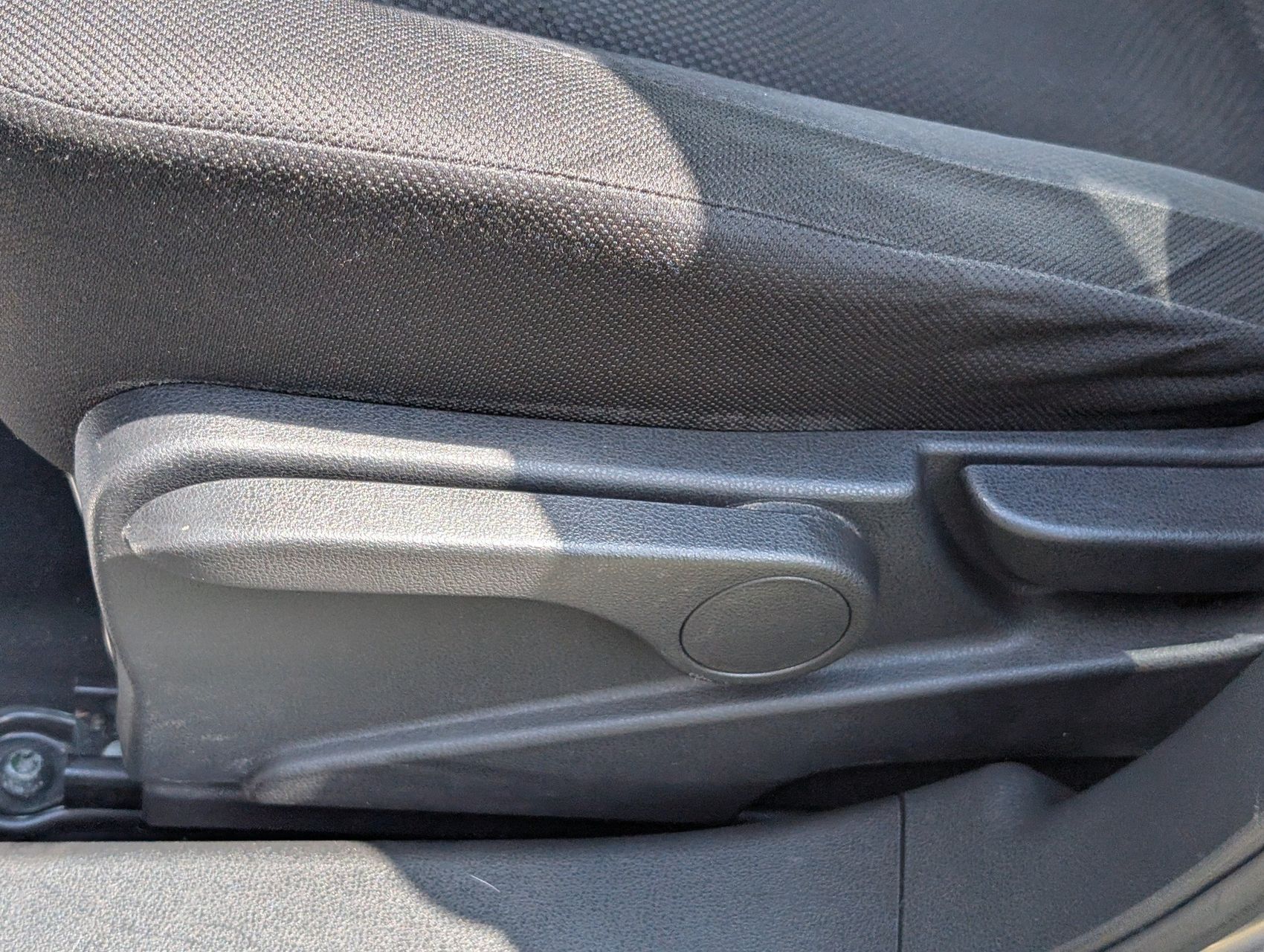 2012 Nissan Rogue 32