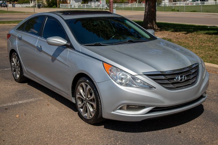 2013 Hyundai Sonata Limited 2.0T | Victory Motors of Colorado