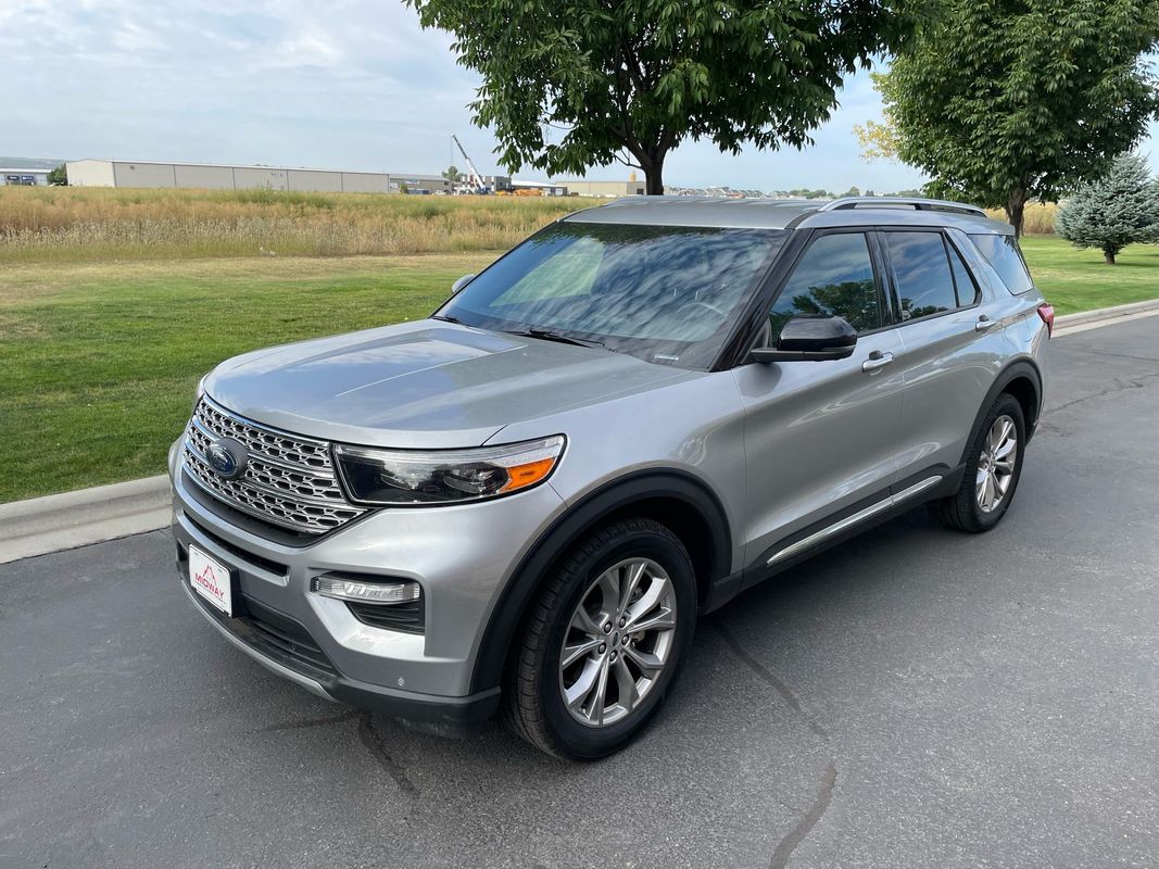 2020 Ford Explorer Limited 4WD's photo