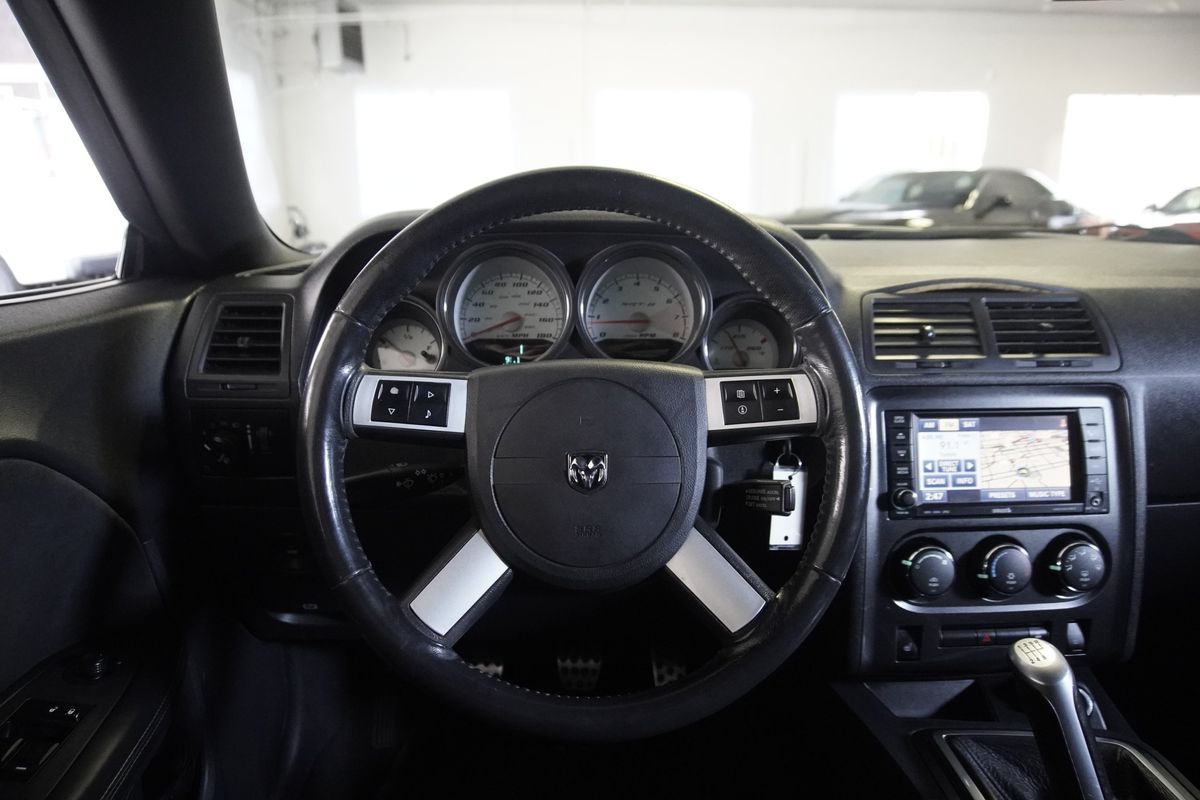 2009 Dodge Challenger SRT8