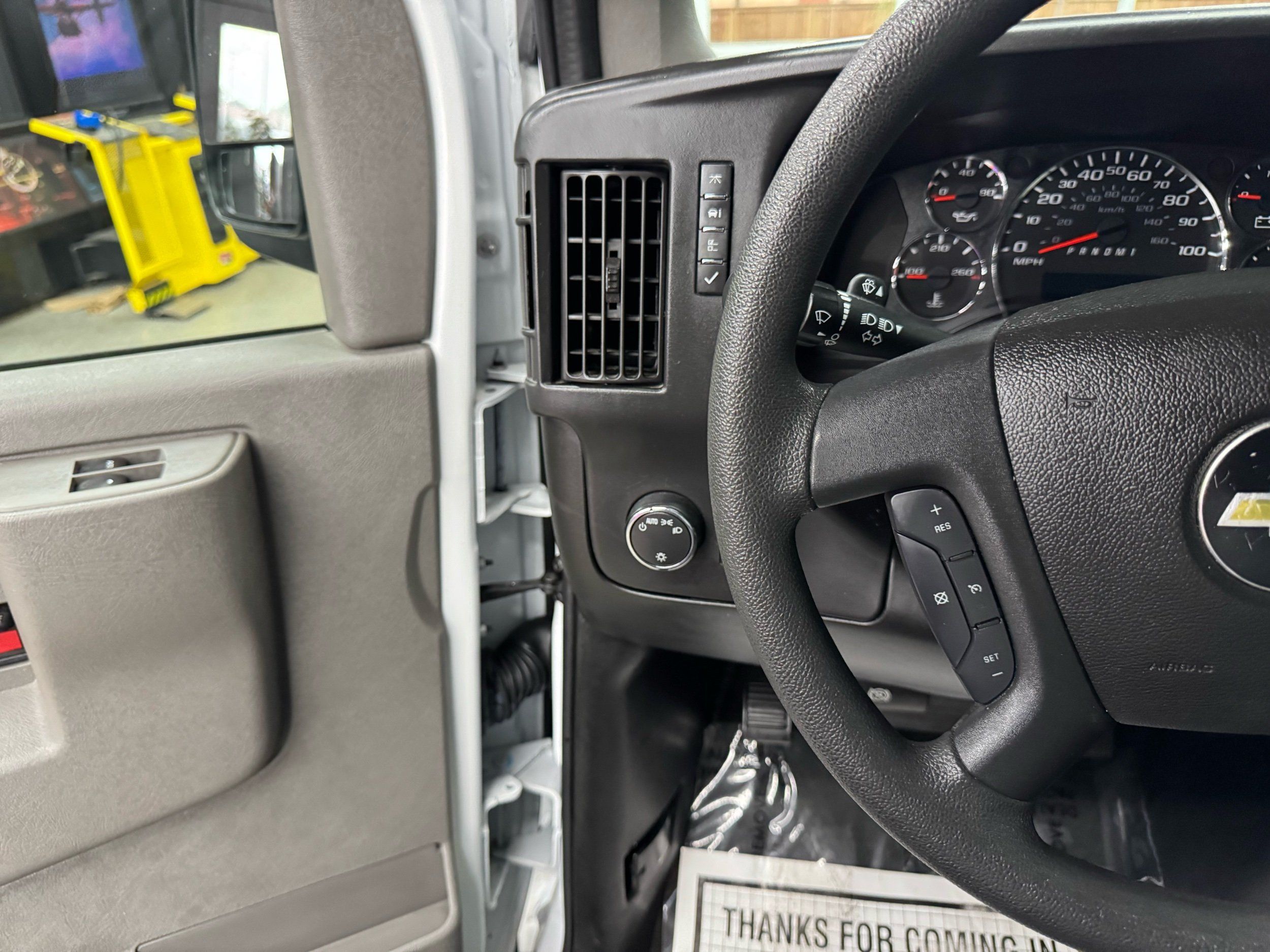 2017 Chevrolet Express Passenger LS - Photo 19