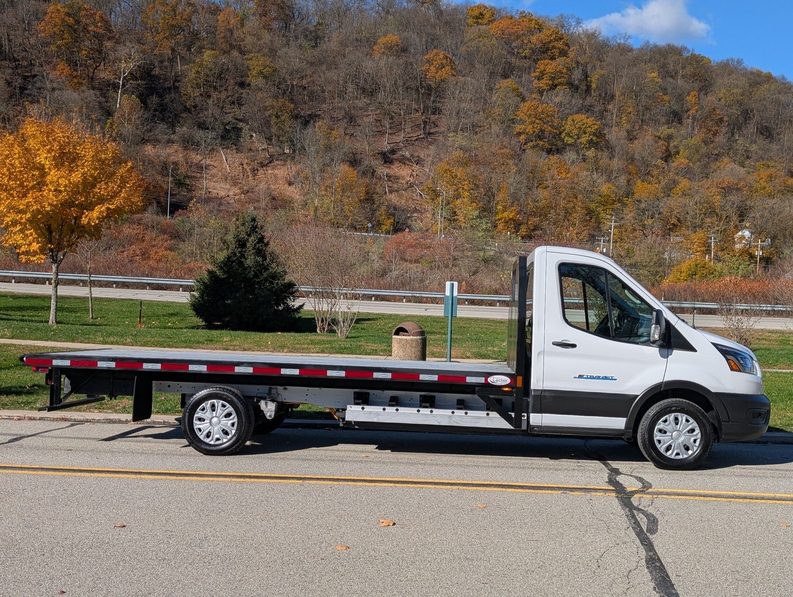 2023 Ford E-Transit-350 4