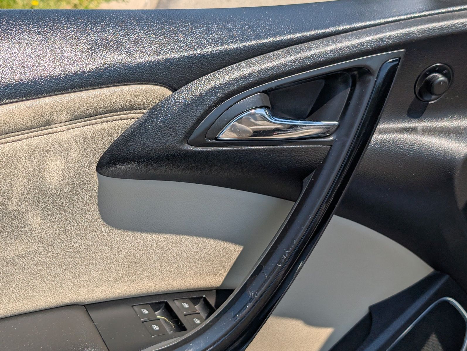 2016 Buick Cascada 49