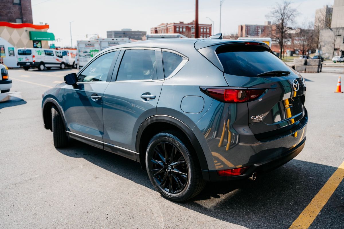 View vehicle photo 6