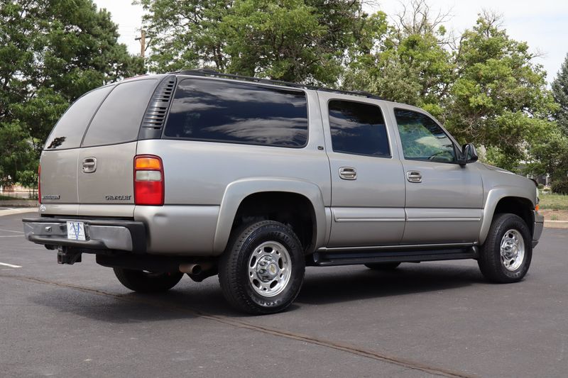【porte】 SUBURBAN Dirt 2001 Chevrolet Suburban 2500 LS | Victory Motors of Colorado