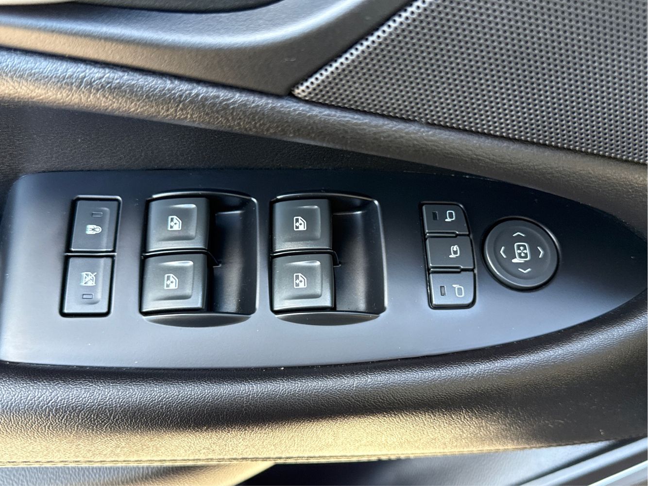 2019 Cadillac Escalade ESV Luxury photo 23