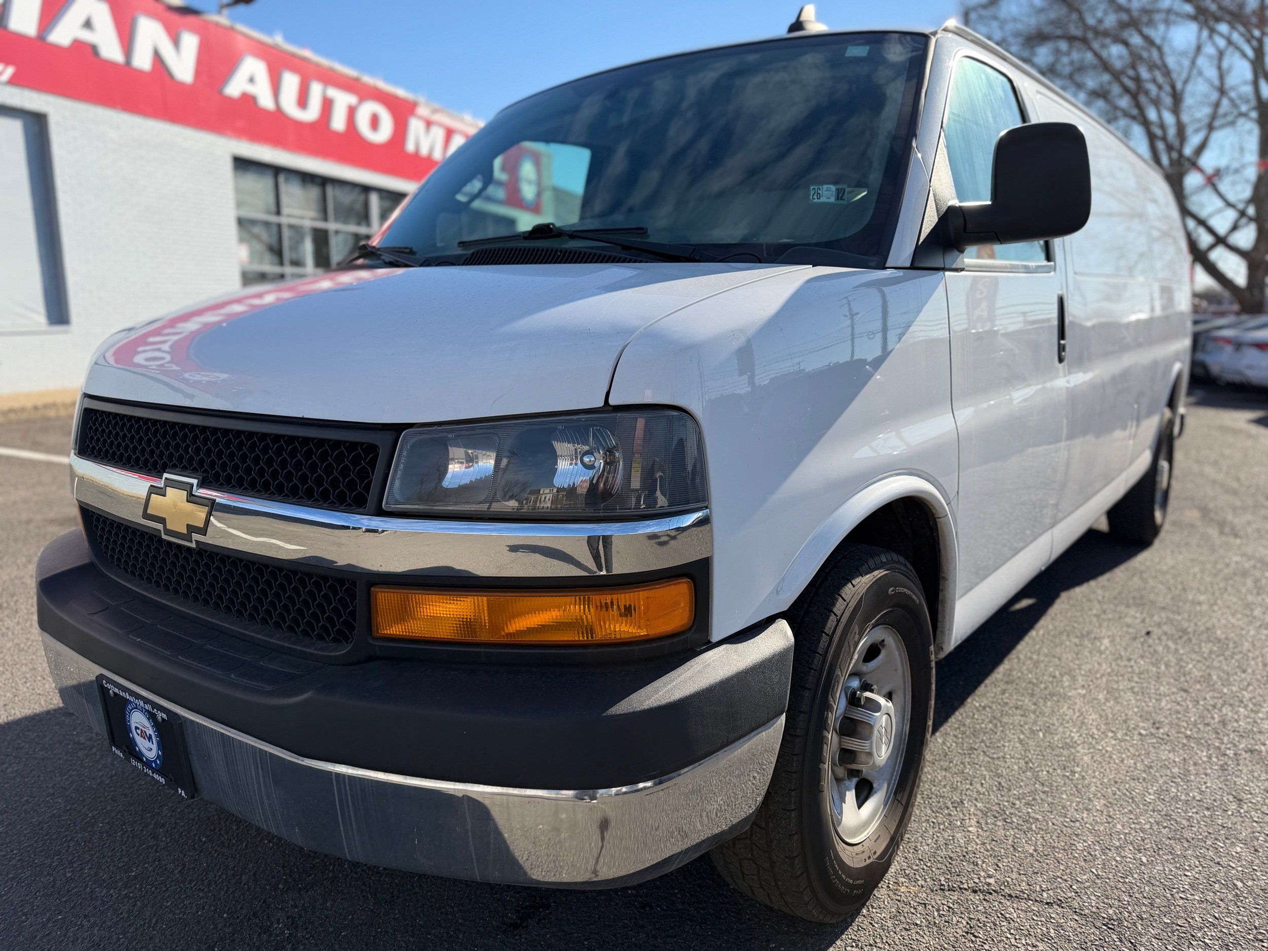 2019 Chevrolet Express 3500 Extended Work Van's photo
