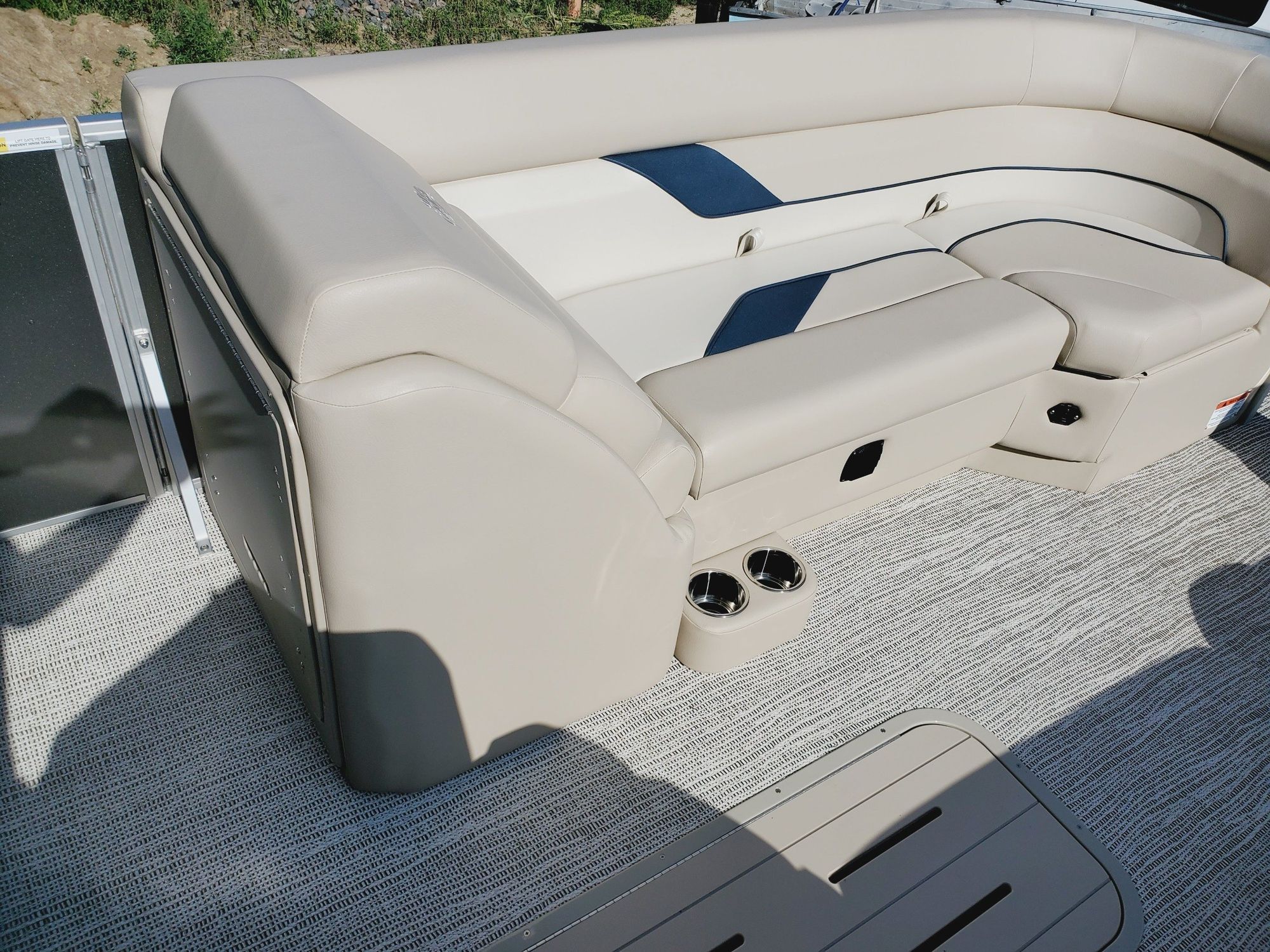 2023 G3 Suncatcher Select 322RF Sundance RV Marine Auto LLC