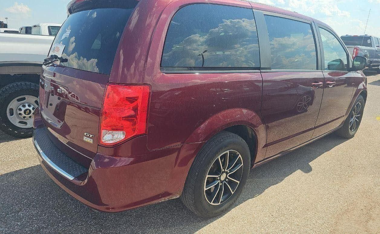 2018 Dodge Grand Caravan GT photo 4