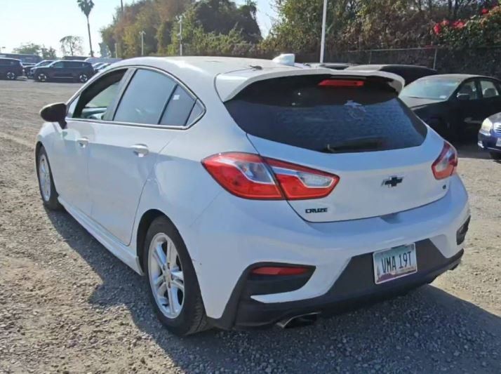 2018 Chevrolet Cruze LT photo 6