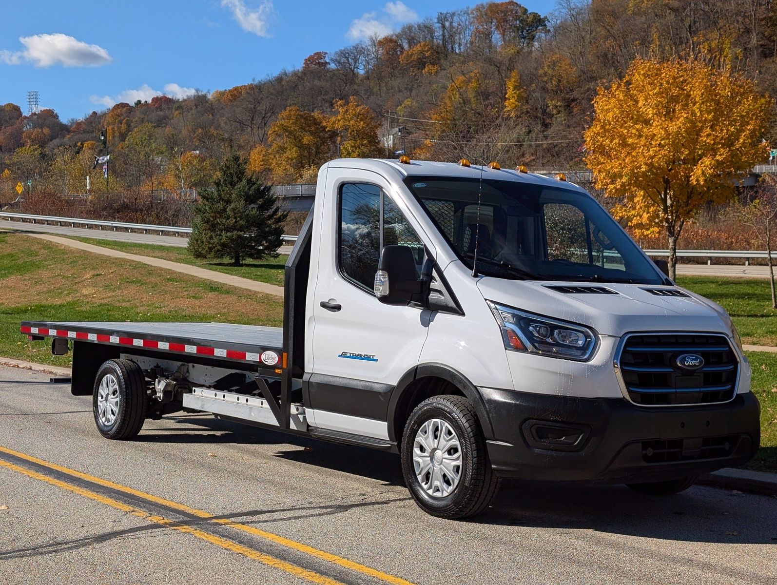 2023 Ford E-Transit-350 1