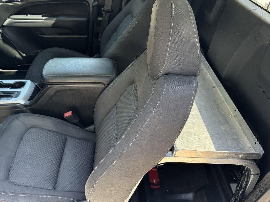 2022 Chevrolet Colorado LT photo 19