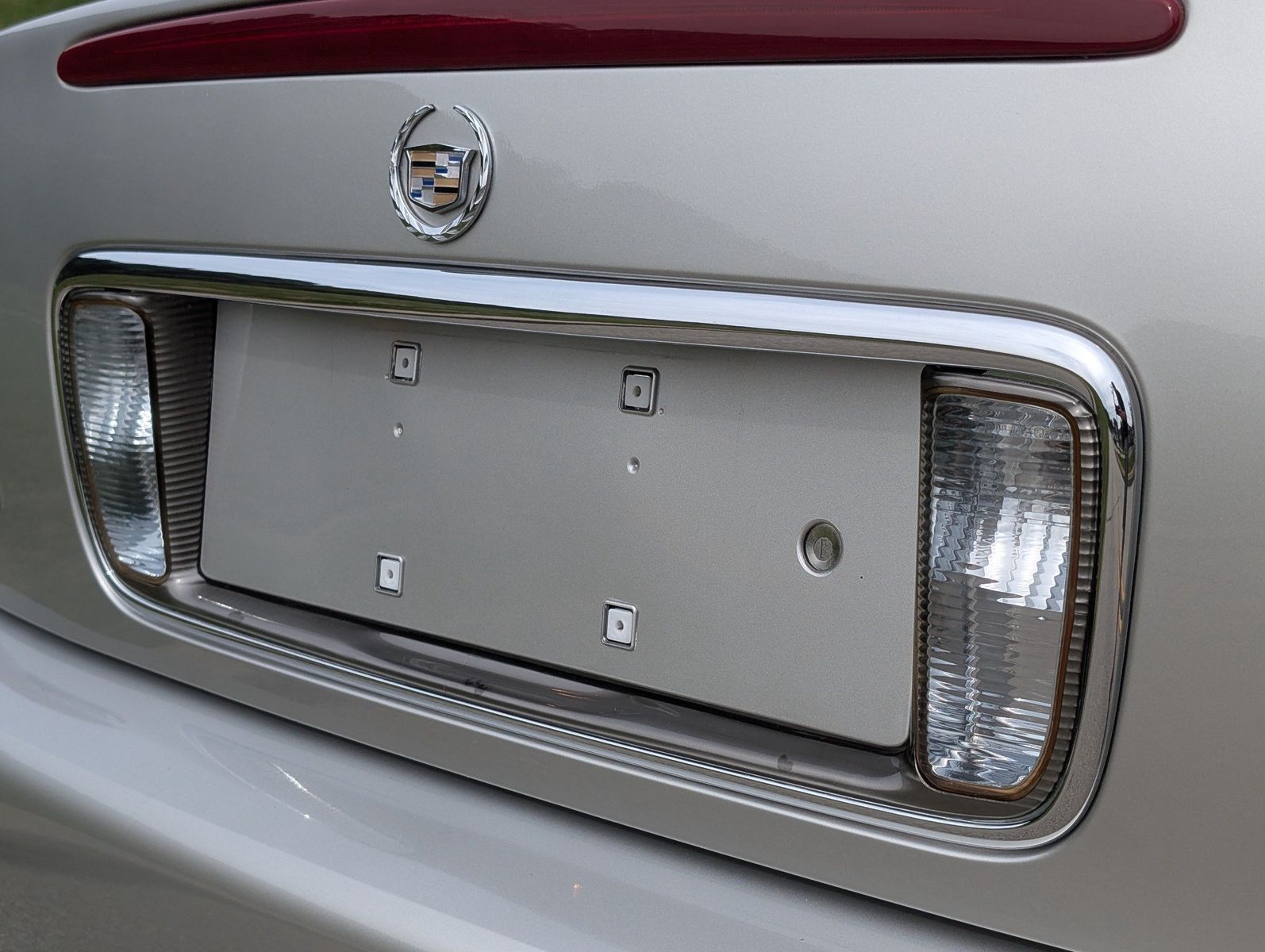 2005 Cadillac DeVille 54