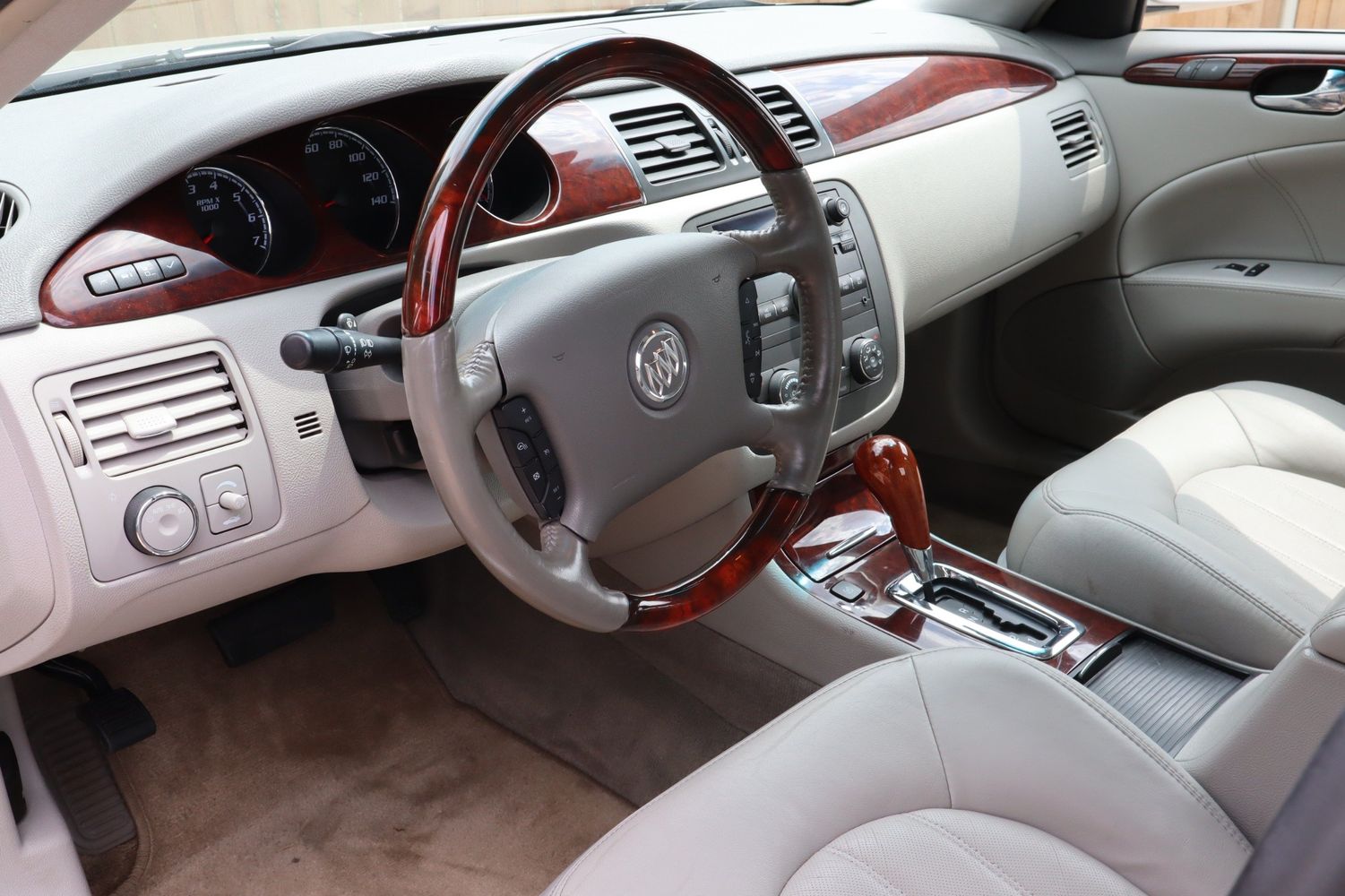 2009 Buick Lucerne CXL Special Edition Victory Motors of Colorado