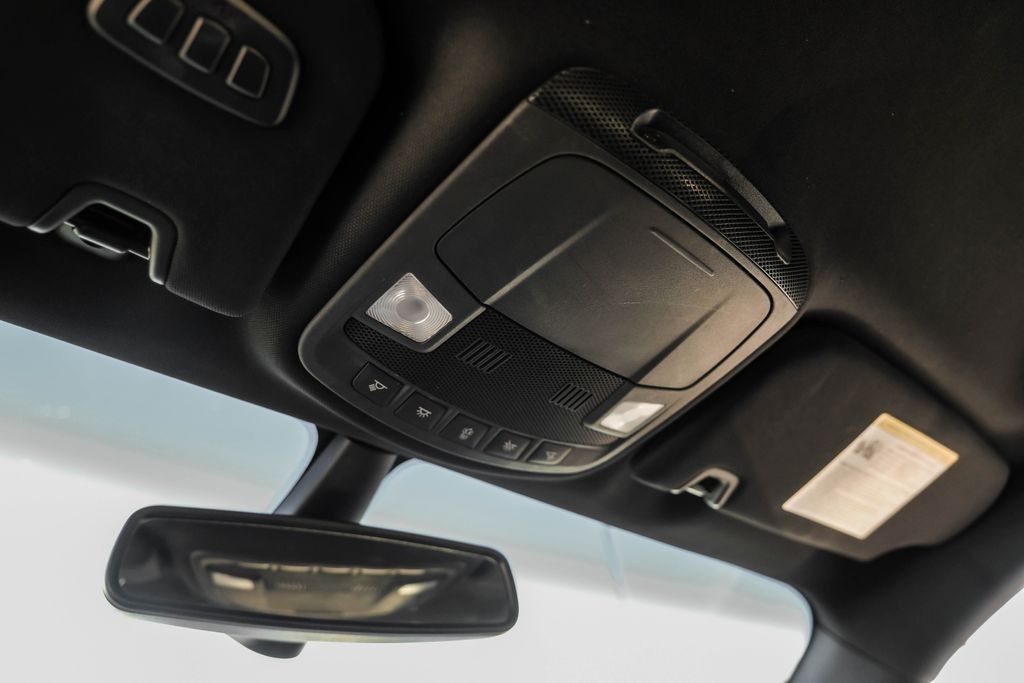 2017 Lincoln Continental Select photo 28