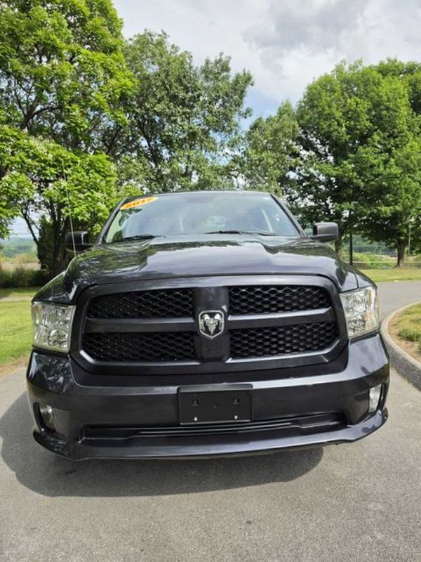 View vehicle photo 2