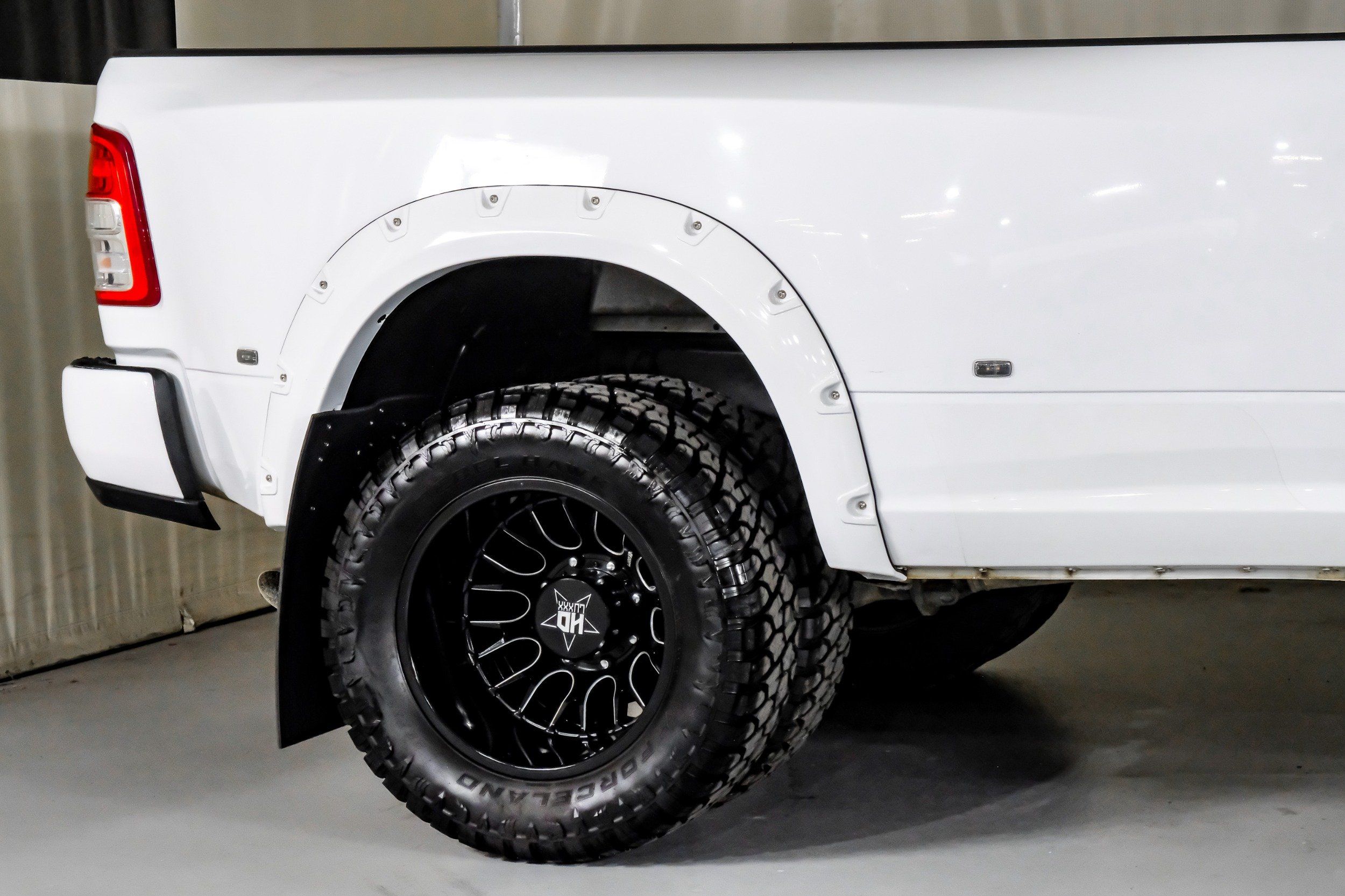 2022 Ram 3500 Tradesman photo 3