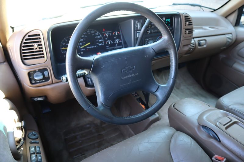 1995 chevy suburban deals interior