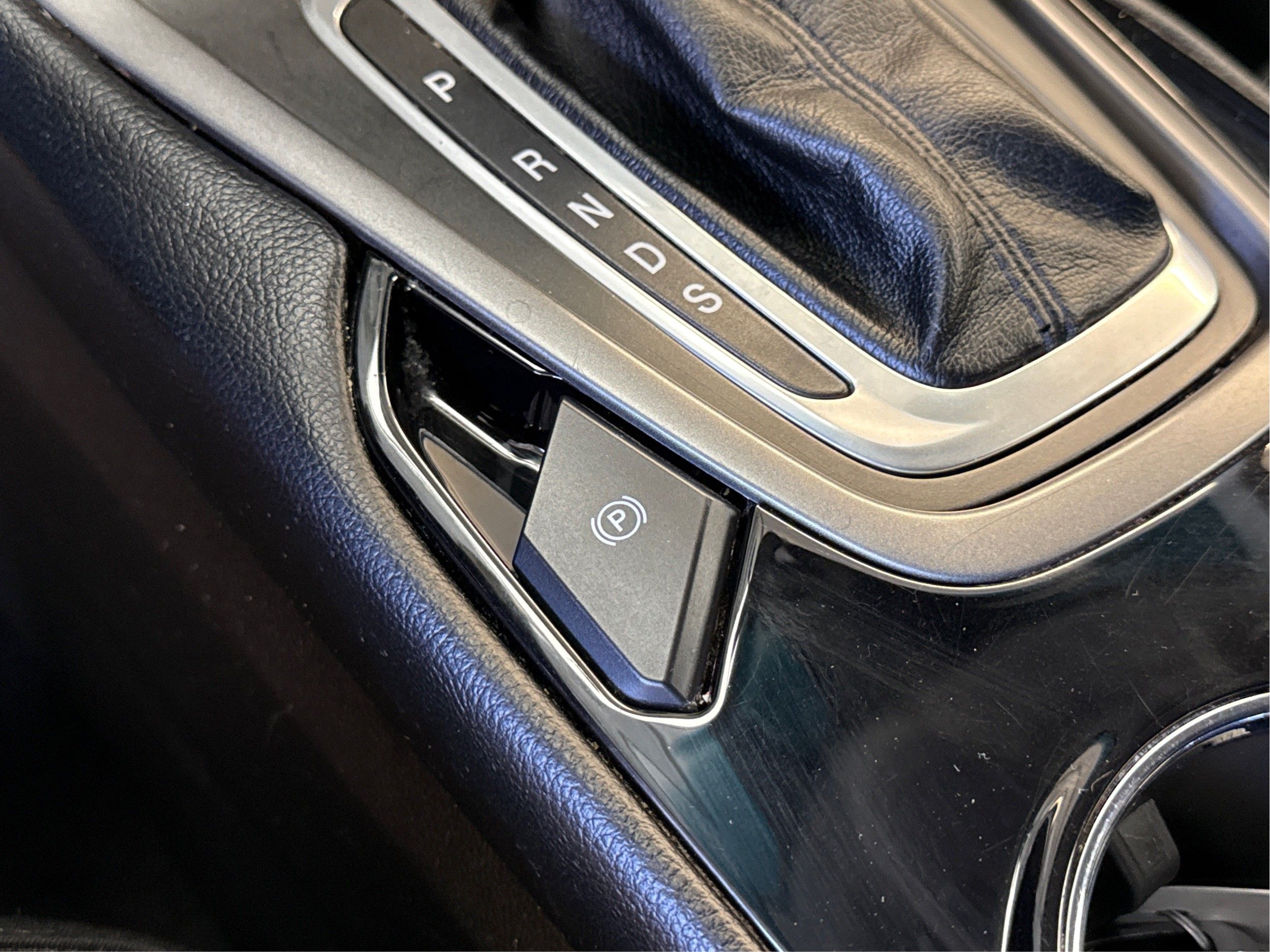 2018 Ford Edge SE - Photo 39