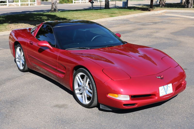 2002 Chevrolet Corvette Photos