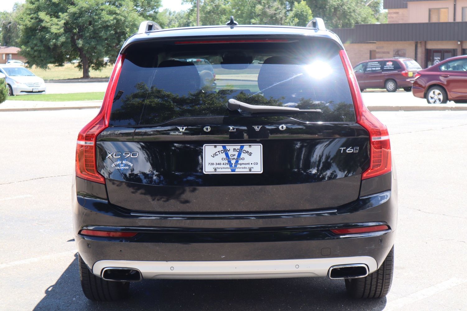 2016 Volvo XC90 T6 Momentum | Victory Motors of Colorado