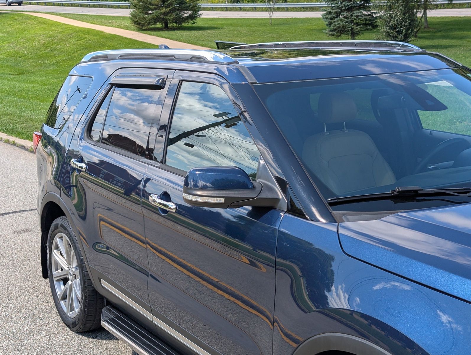2017 Ford Explorer 16
