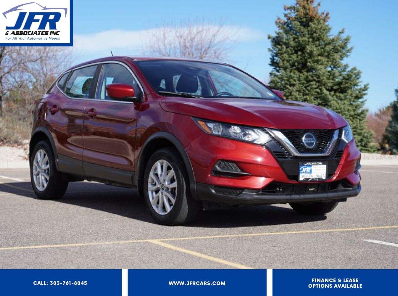 2021 Nissan Rogue Sport S's photo