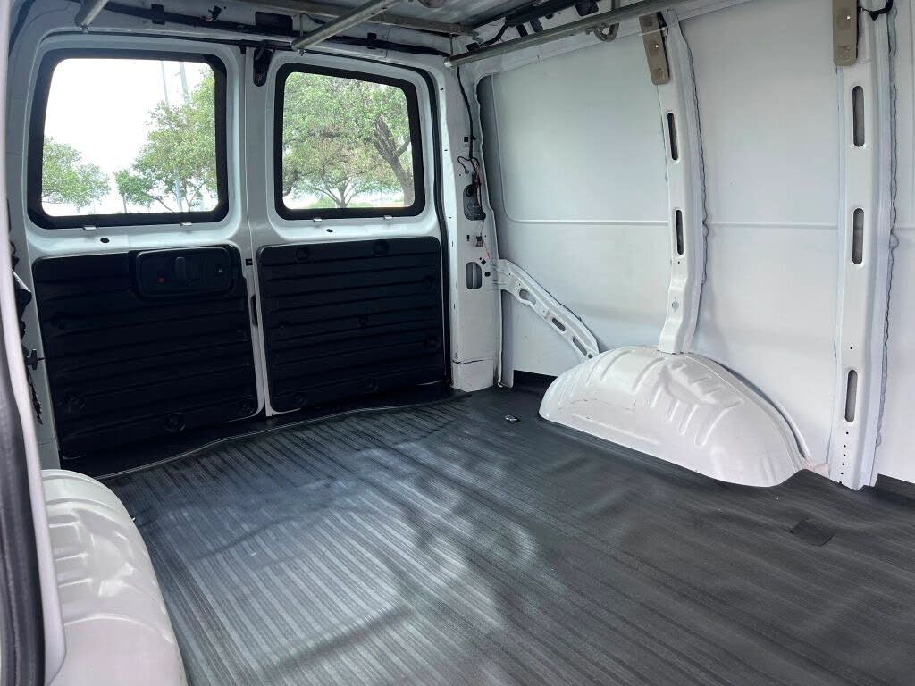 2021 Chevrolet Express Cargo #27