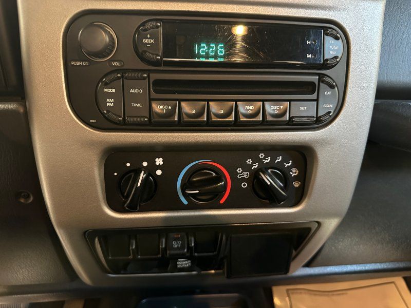 2005 Jeep Wrangler X, photo 27