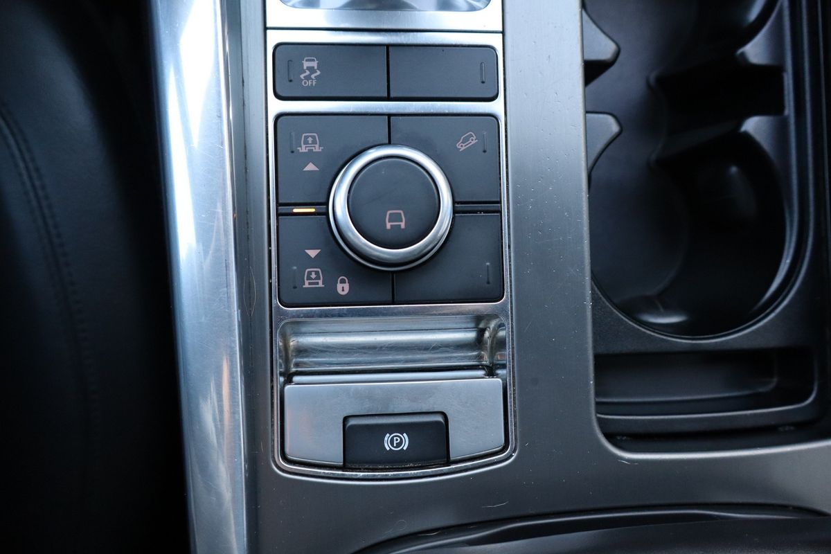 2018 Land Rover Range Rover Sport SE