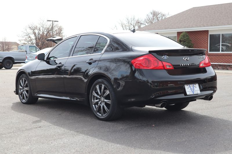 2012 INFINITI G37 Sedan Photos